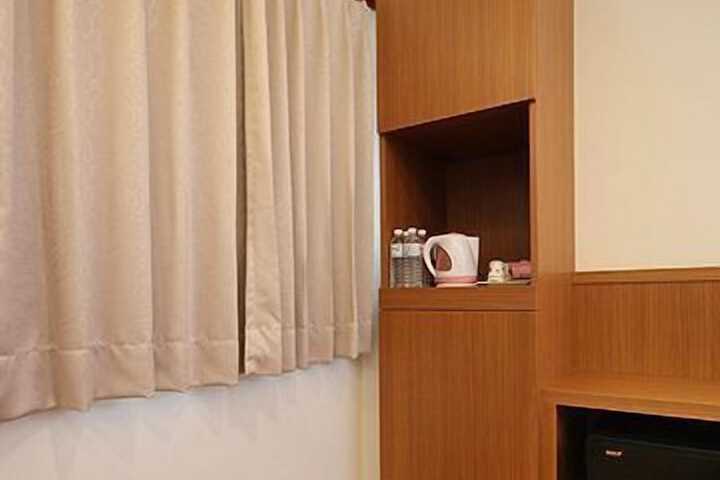 Room 37 of 51