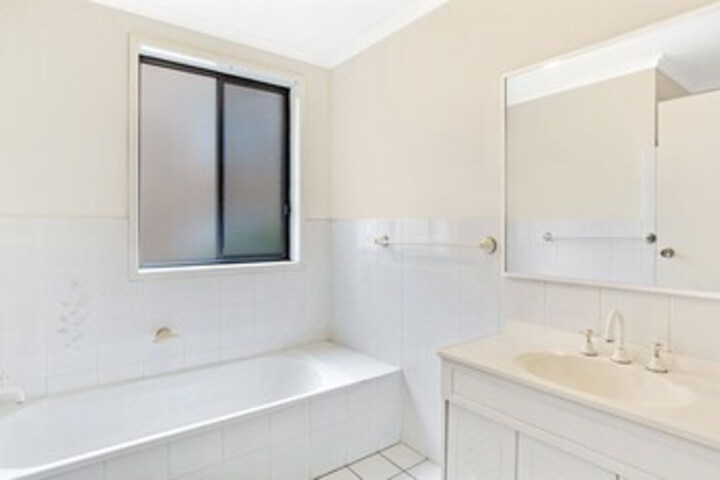 Room 2 of 18