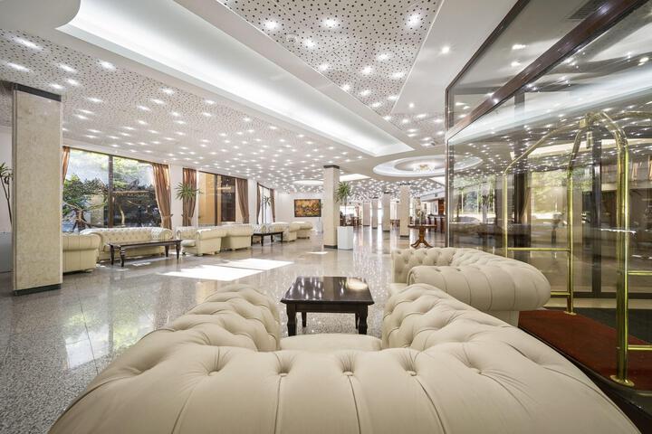Hotel Interior 124 of 133