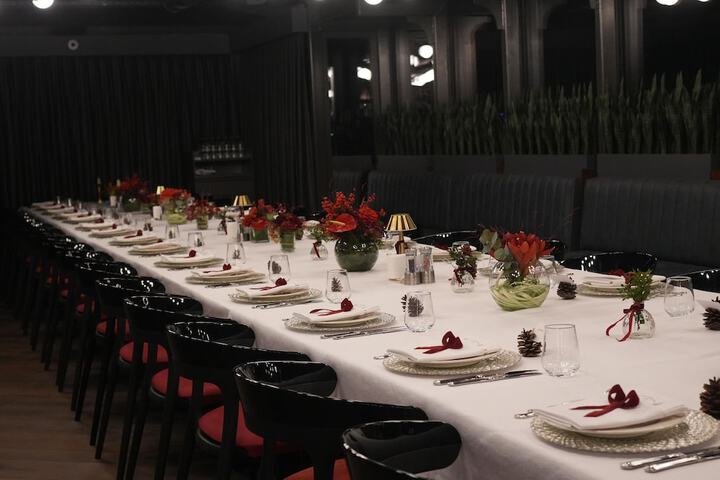 Ballroom/Hall 113 of 126