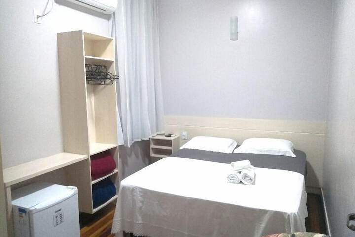 Room 6 of 18