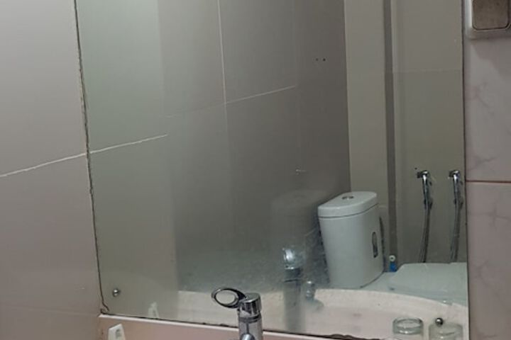 Room 22 of 34