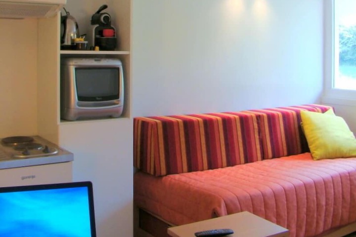 Room 14 of 36