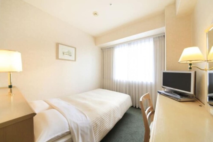 Room 6 of 30