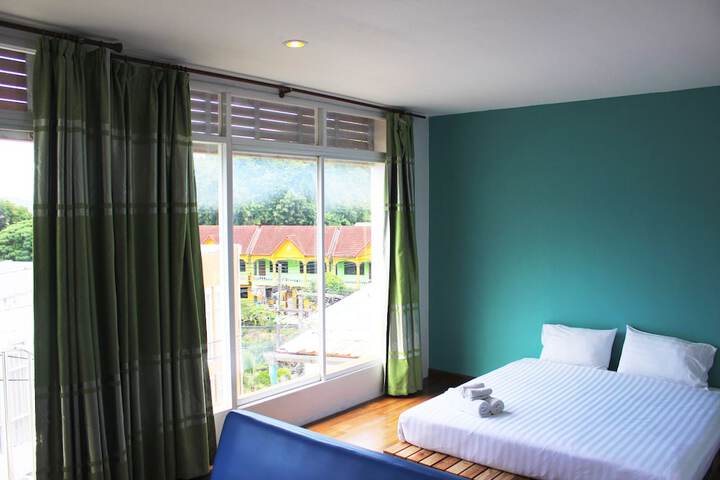 Room 45 of 112