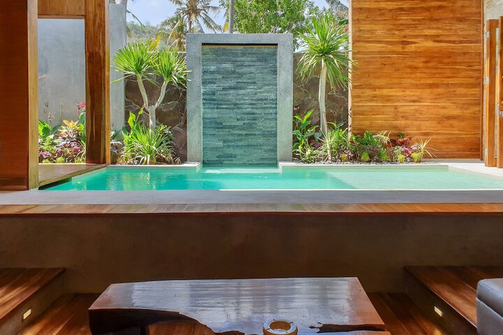 Pool 37 of 69