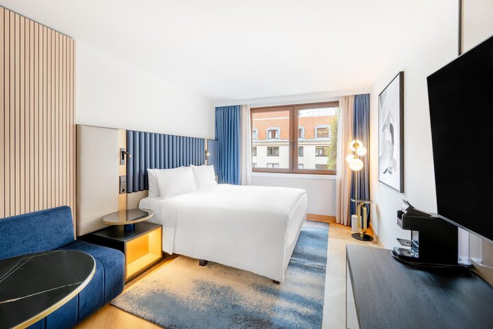 Room 60 of 201