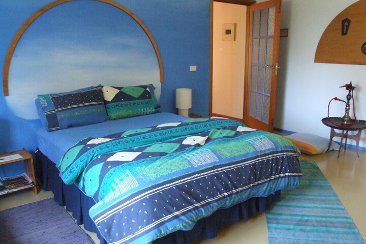 Room 6 of 20