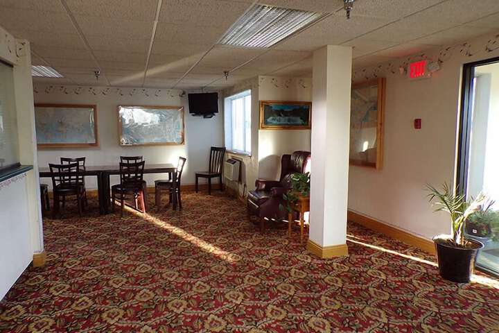 Entrance & Lobby
