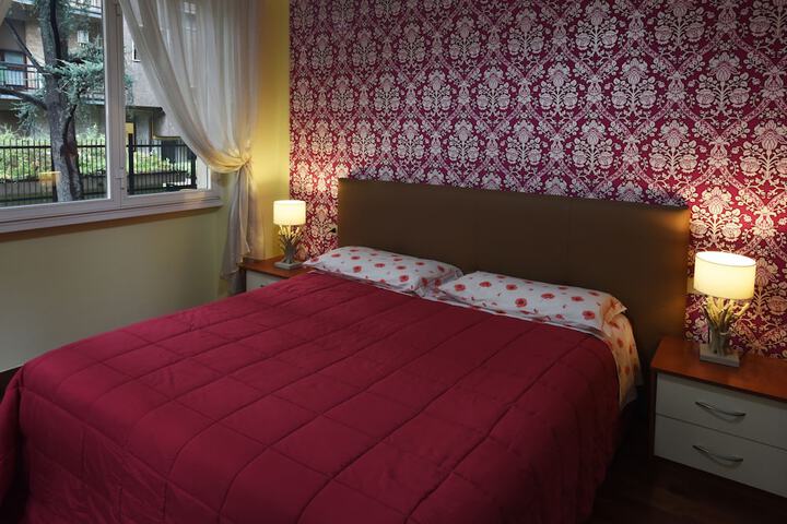 Room 12 of 18