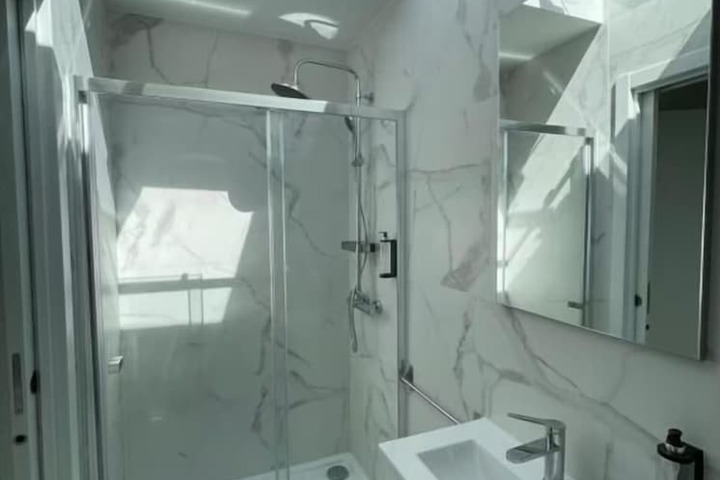 Room 32 of 44