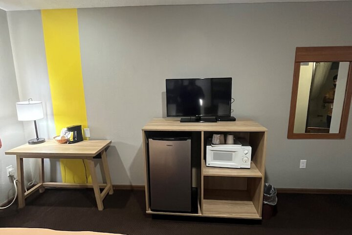 2 Double Beds (7 of 10)