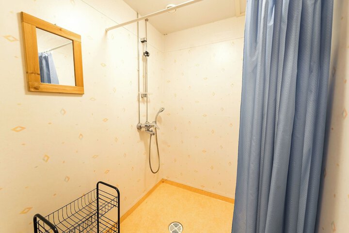 Room 47 of 91