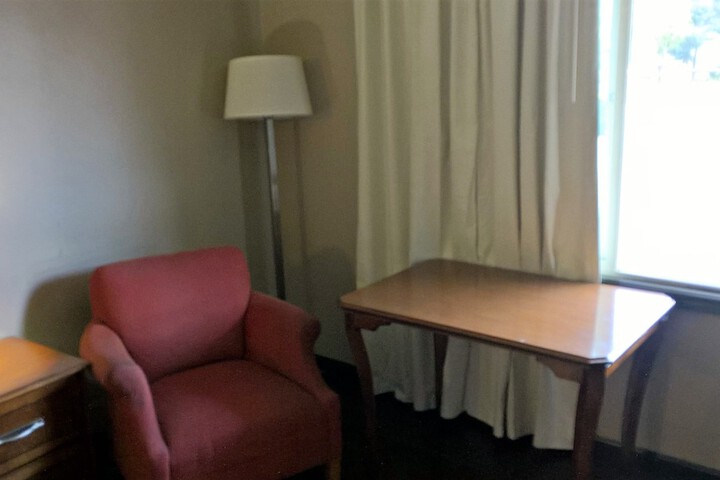 Room 10 of 20