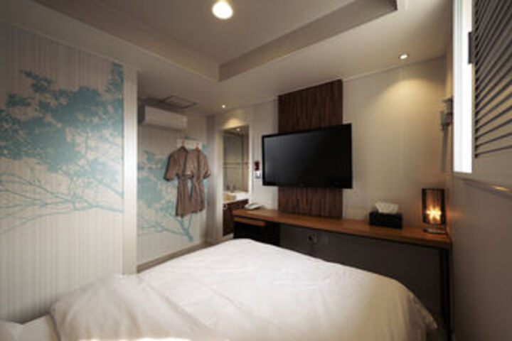 Room 20 of 33