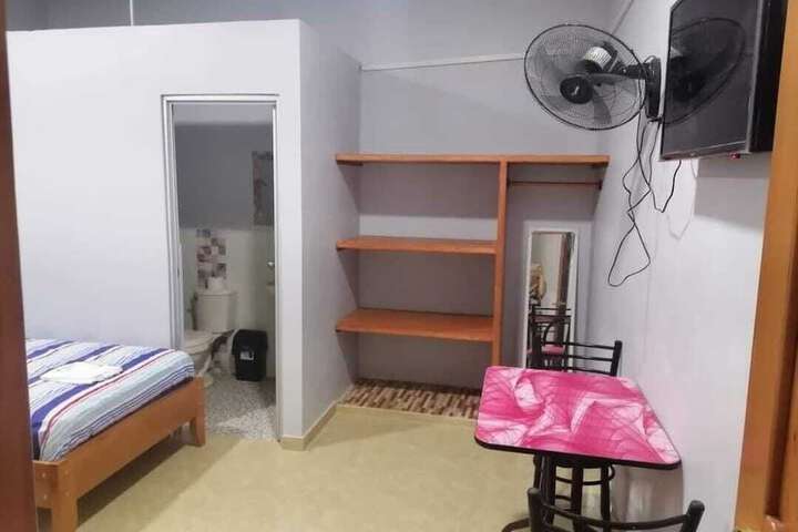 Room 10 of 12