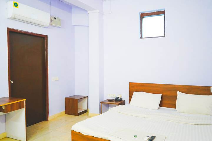 Room 6 of 6
