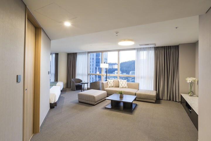 Room 37 of 55