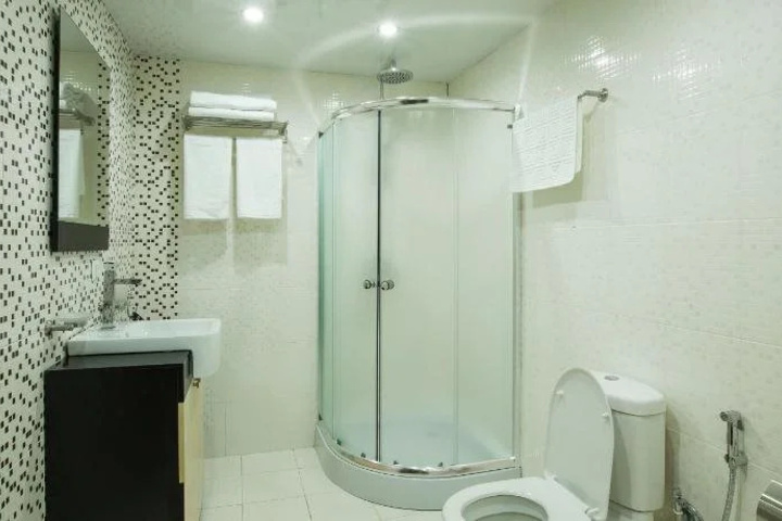 Room 8 of 20