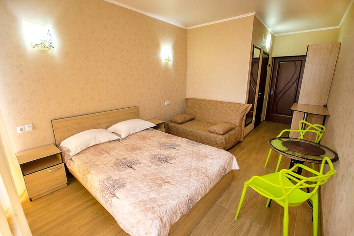 Room 15 of 95