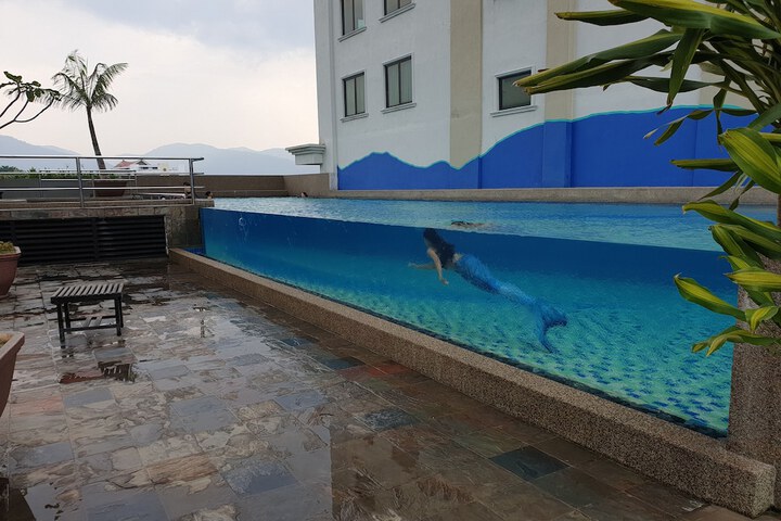 Pool 60 of 87