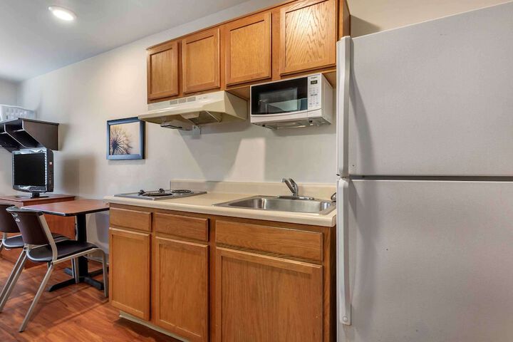 Studio with Double Bed (7 of 12)