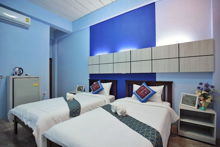 Room 3 of 41