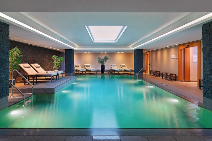Pool 55 of 92