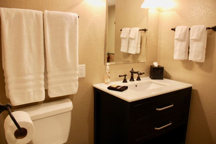 Room 27 of 41