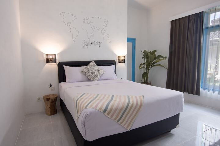 Room 10 of 75