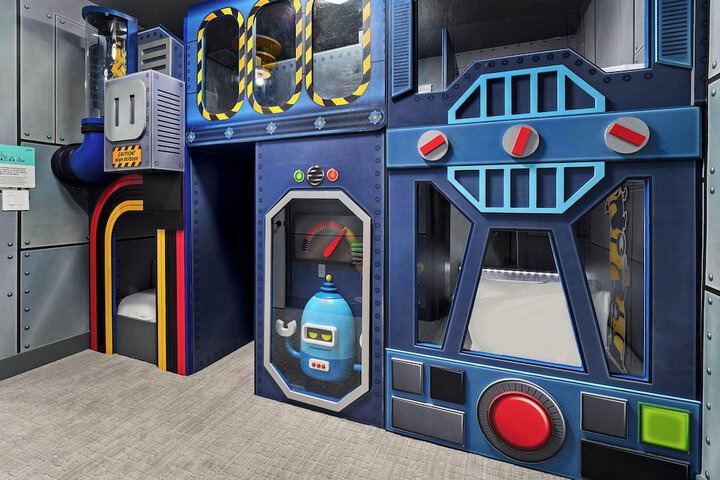 Children's theme room