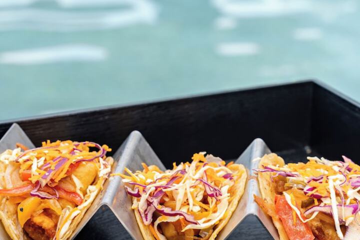 Lounge 468 of 599