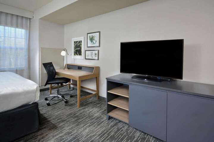 Room 3 of 56