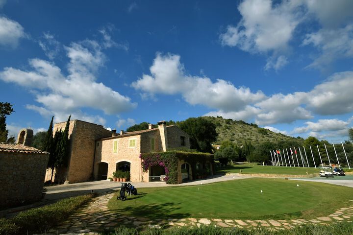 Hotel Exterior 41 of 48