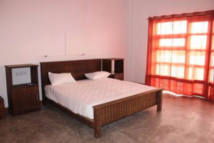 Room 33 of 45