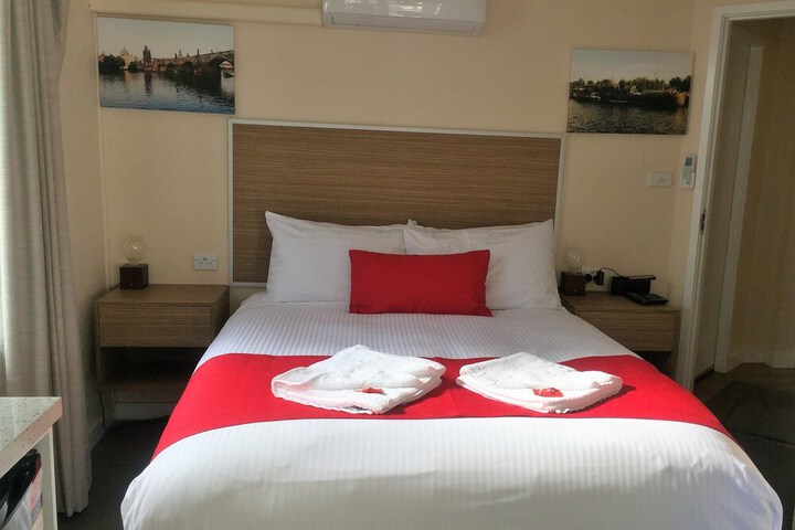 Room 14 of 79