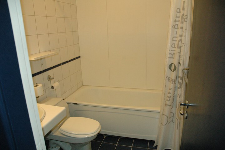 Room 14 of 24