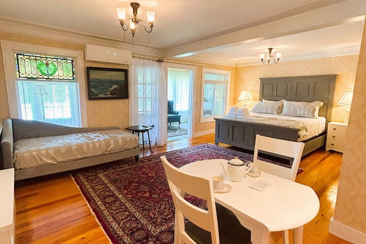 Room 5 of 26