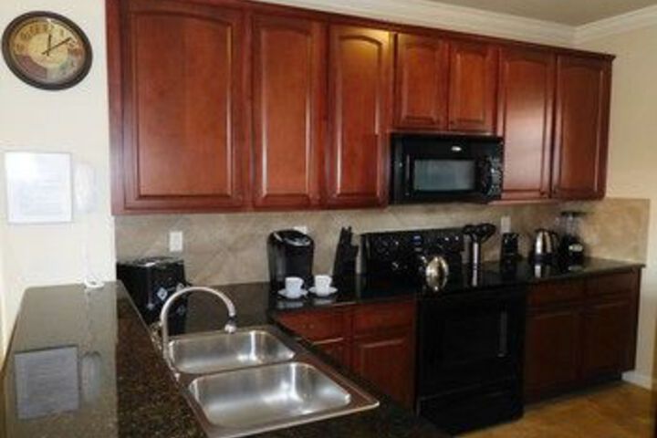 Room 16 of 23