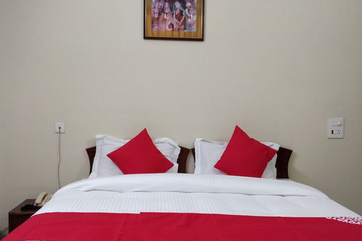 Room 13 of 24