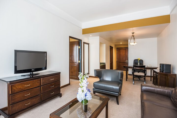 Room 6 of 31