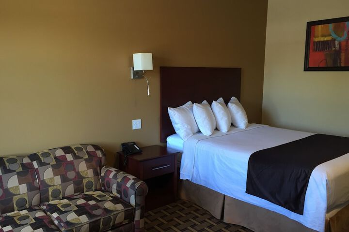 Room 7 of 62