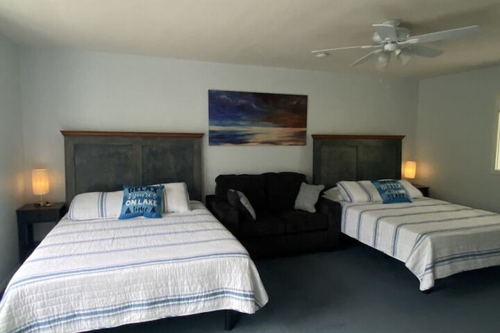 Room 4 of 22