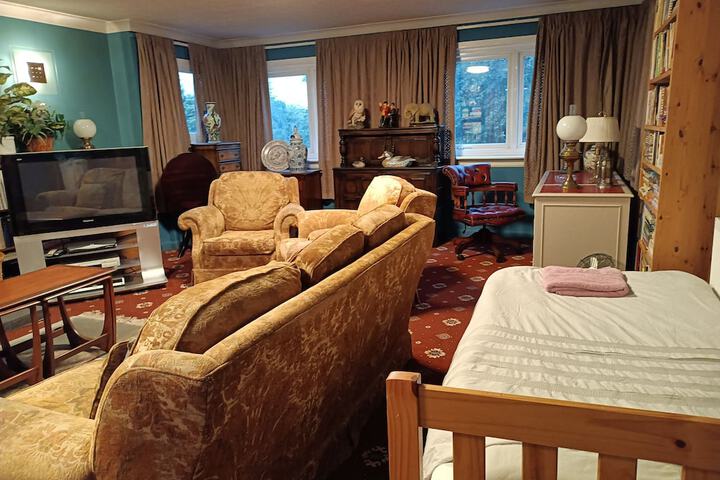 Room 10 of 31