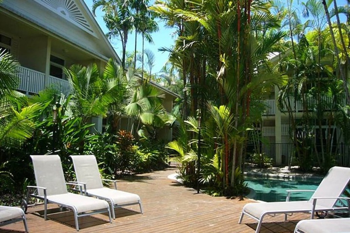 Sundeck 20 of 23