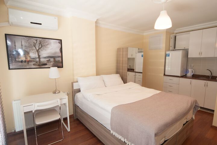 Room 15 of 27