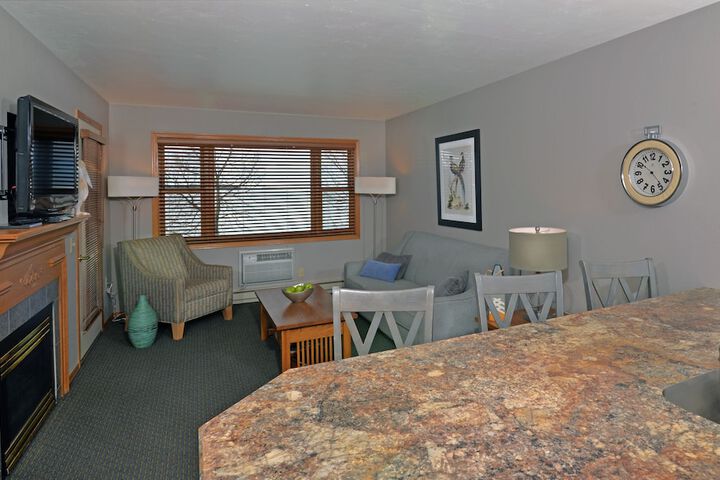 Room 35 of 96