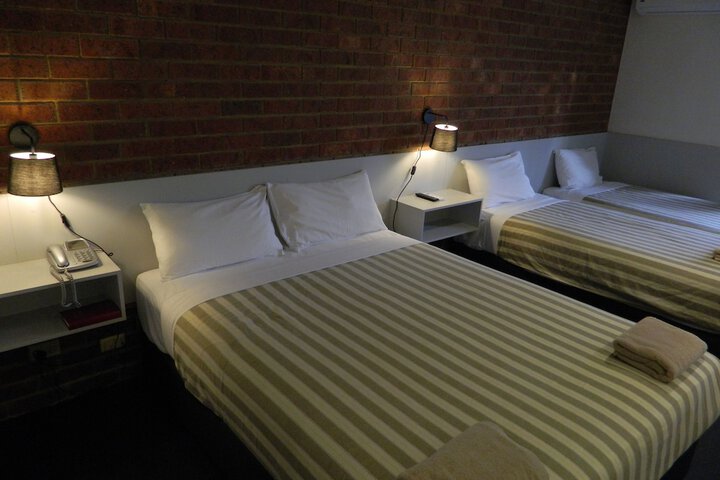 Room 8 of 43