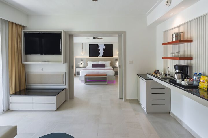 Room 16 of 147