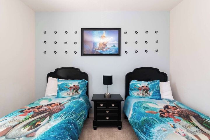 Room 3 of 40